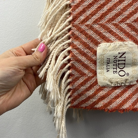 Nido Notte Italia Made in Italy Orange Cream Chevron Tassel Throw Blanket - Picture 3 of 6
